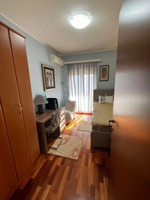 Izdavanje, dvosoban stan, 75m², City Kvart, Podgorica