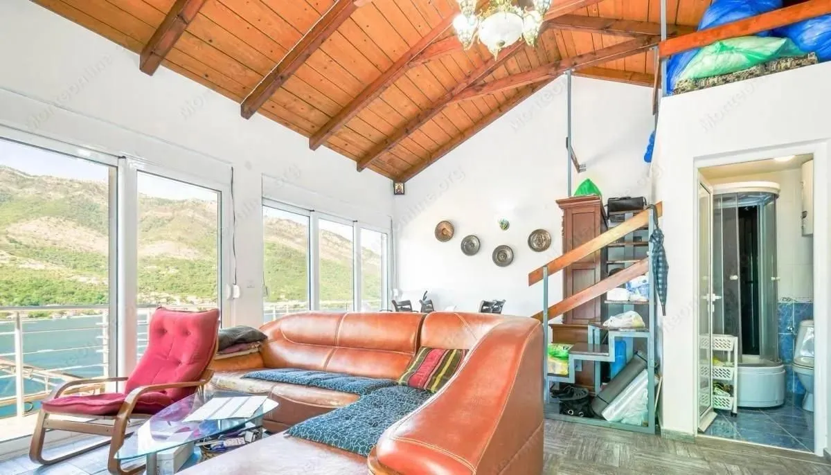 Sale, house, 110m², Opatovo, Tivat