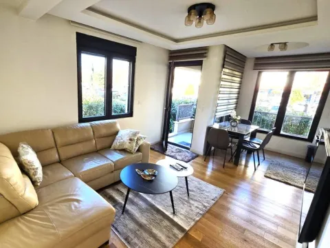 Izdavanje, stan, 45m², Blok 6, Podgorica - image 7