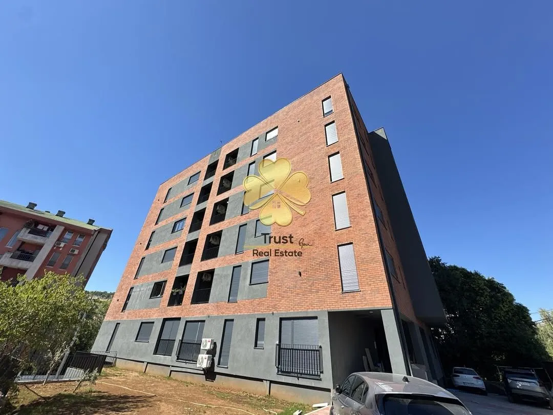 Izdavanje, trosoban stan, 85m², Zagorič, Podgorica