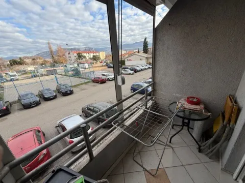 Izdavanje, jednosoban stan, 40m², Stari Aerodrom, Podgorica - image 9