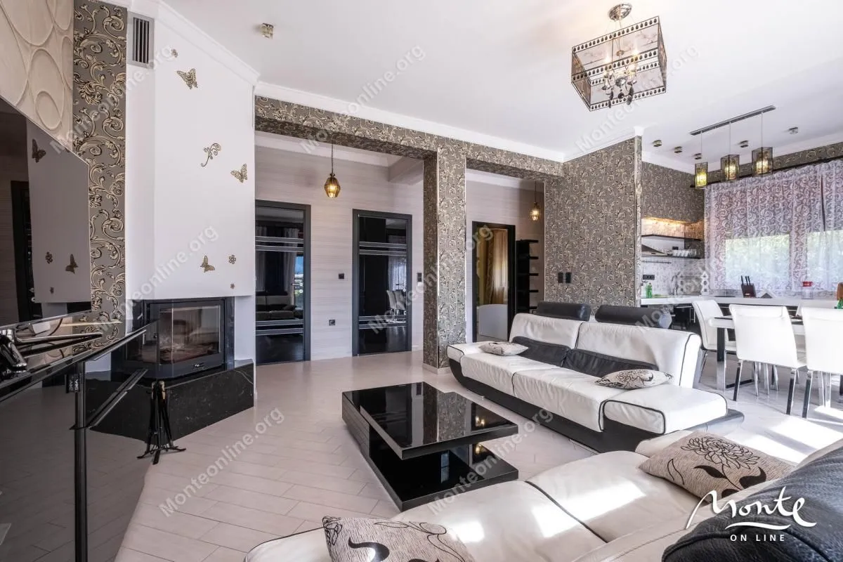 Sale, three bedroom apartment, 101m², Orahovac, Kotor
