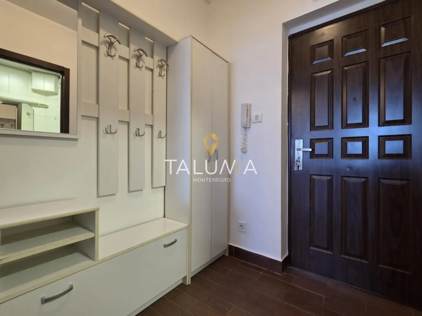 Rent, one bedroom apartment, 42m², City Kvart, Podgorica
