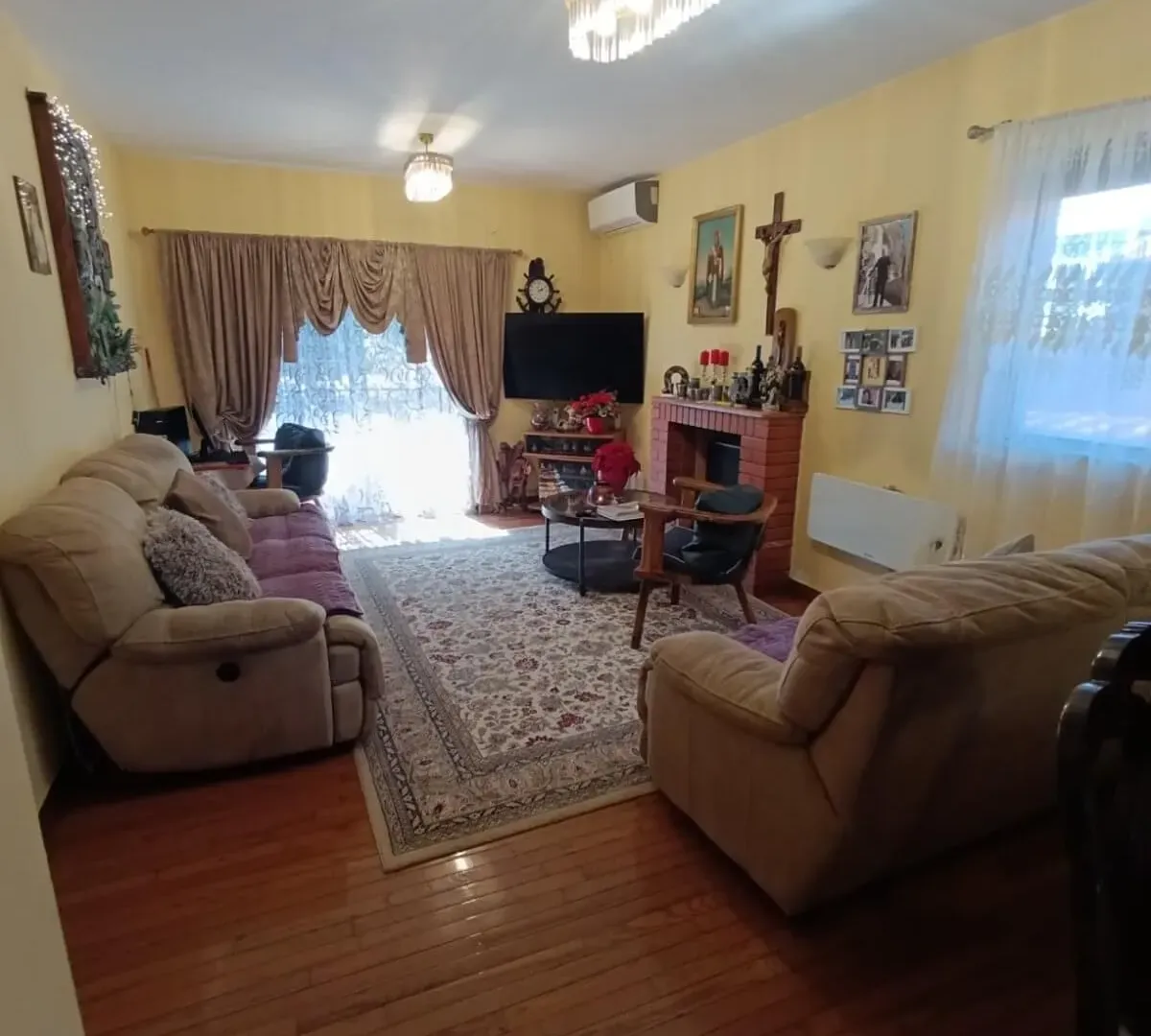 Prodaja, kuća, 200m², Donja Gorica, Podgorica