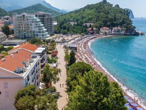 Sale, one bedroom apartment, 46m², Petrovac, Budva - image 20