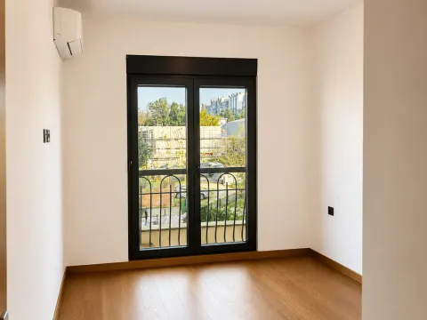 Izdavanje, jednosoban stan, 50m², Ljubović, Podgorica - image 11