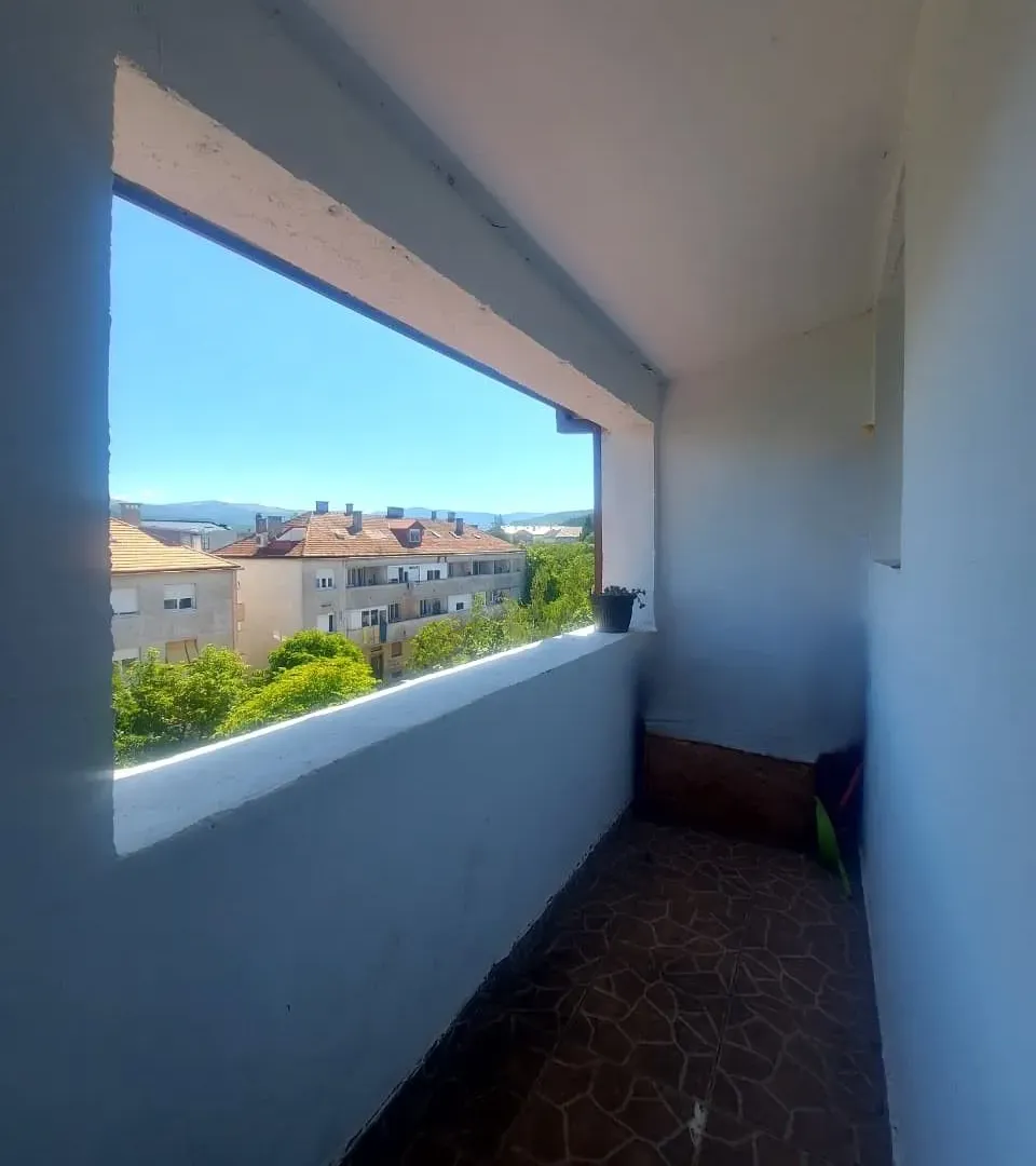 Izdavanje, trosoban stan, 86m², Centar, Nikšić