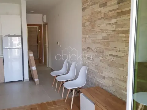 Izdavanje, stan, 42m², Tivat, Crna Gora - image 3