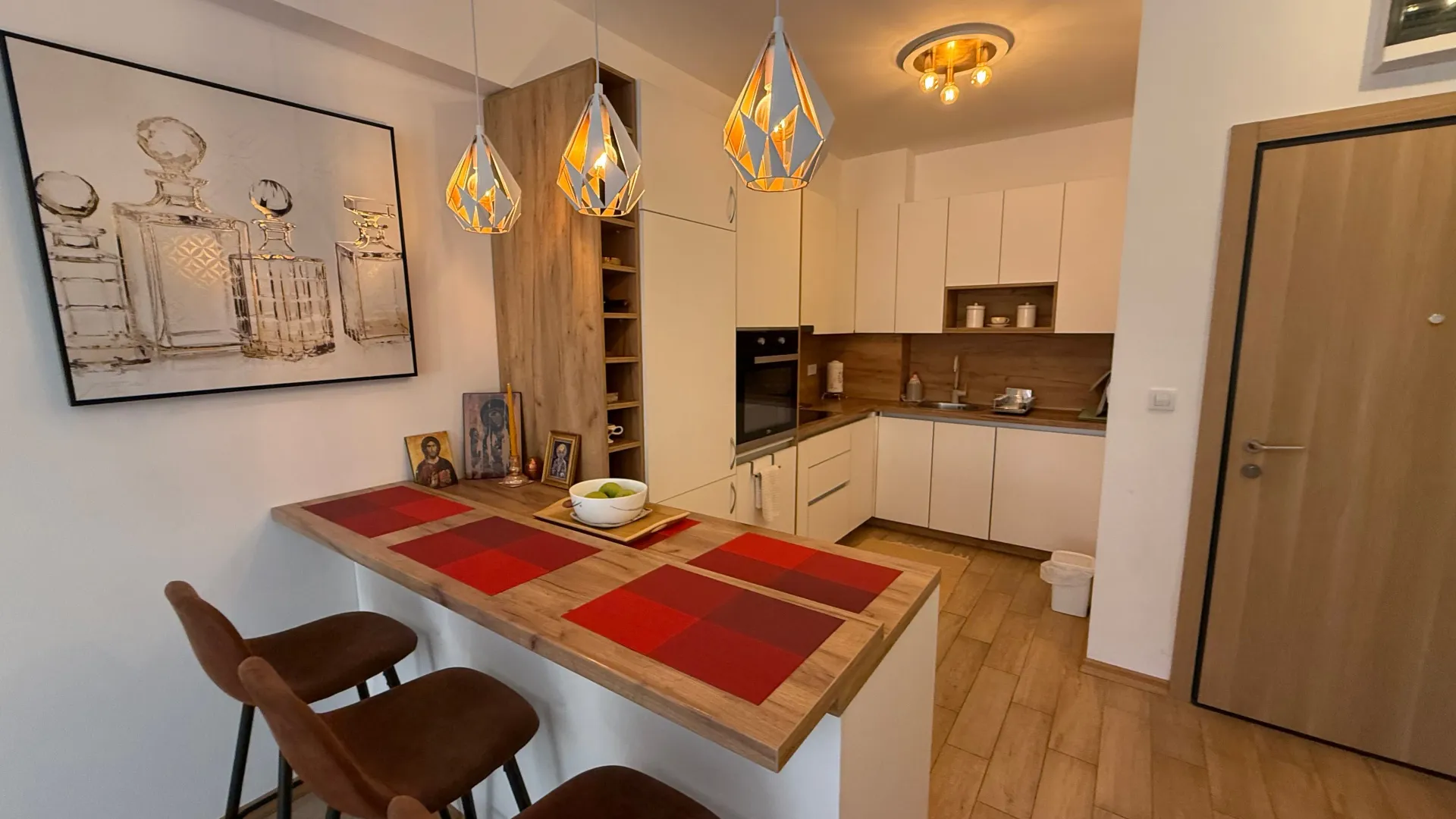 Rent, two bedroom apartment, 65m², Babin Do, Budva