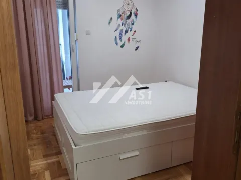 Izdavanje, trosoban stan, 70m², Bulevar Evrope, Novi Sad Sve Podlokacije - image 6