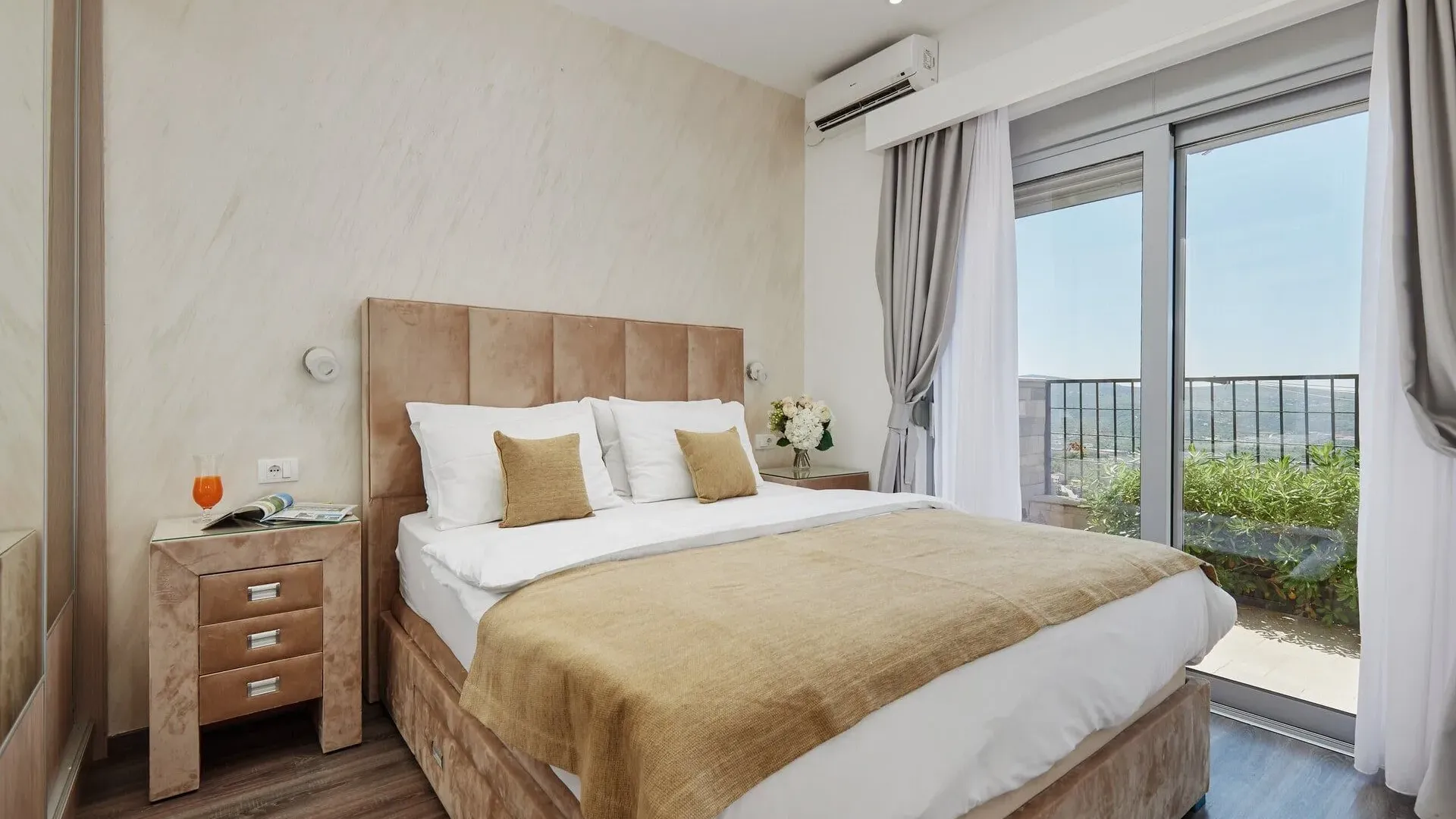Prodaja, kuća, 233m², Kavač, Kotor