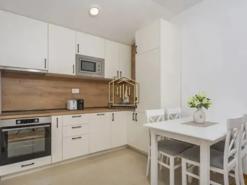 Rent, two bedroom apartment, 63m², Stari Aerodrom, Podgorica - image 3