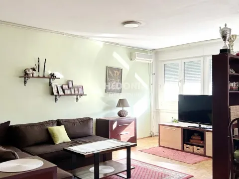 Prodaja, dvosoban stan, 75m², Novi Beograd Blok 63, Novi Beograd Sve Podlokacije - image 1