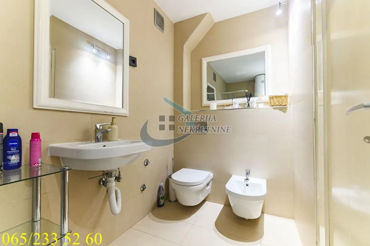 Prodaja, trosoban stan, 68m², Stari Grad, Beograd