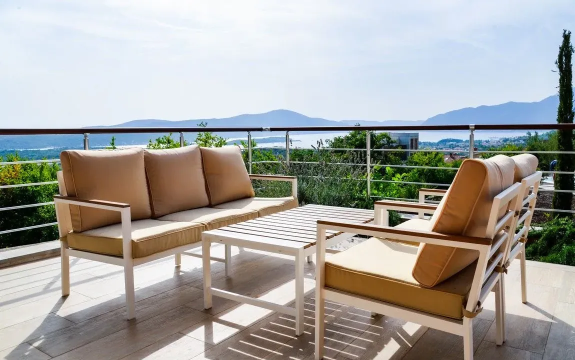 Prodaja, trosoban stan, 120m², Kava, Tivat