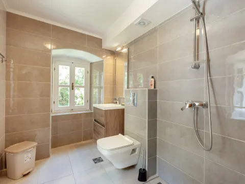 Sale, house, 800m², Prčanj, Kotor - image 35