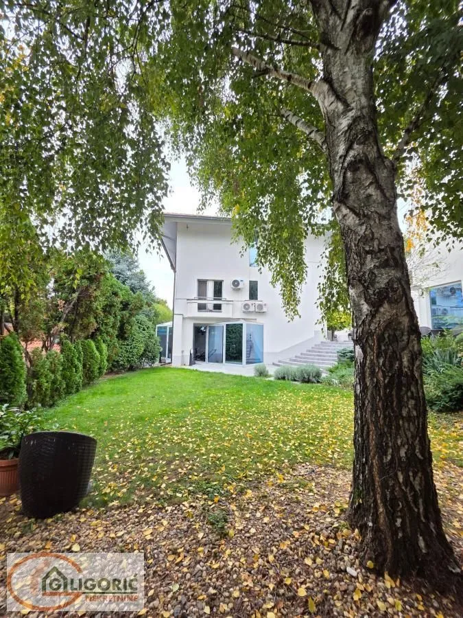 Sale, house, 400m², Denkova Basta, Zvezdara Sve Podlokacije