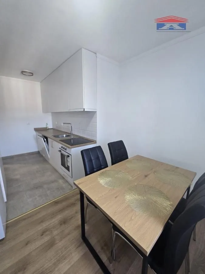 Izdavanje, dvosoban stan, 59m², Novo naselje, Novi Sad