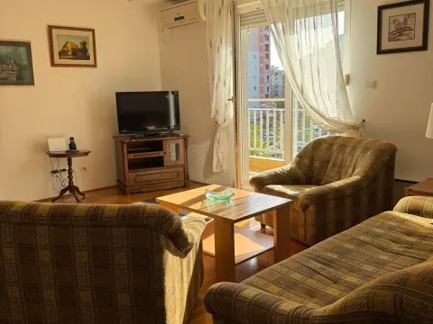 Rent, two bedroom apartment, 62m², Blok 9, Podgorica - image 13