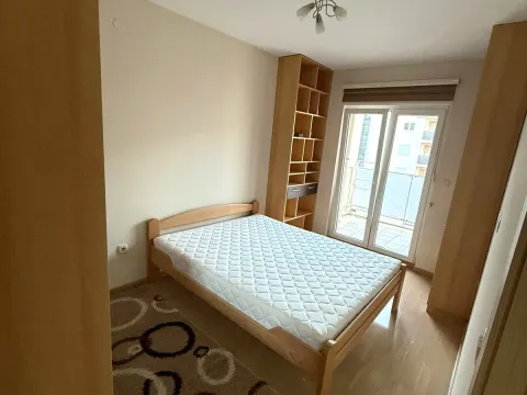 Izdavanje, jednosoban stan, 51m², City Kvart, Podgorica - image 5