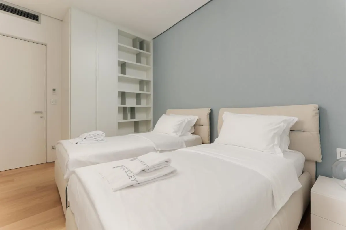 Prodaja, trosoban stan, 214m², Budva, Crna Gora