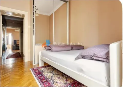 Izdavanje, trosoban stan, 80m², Zeleni Venac, Beograd - image 12