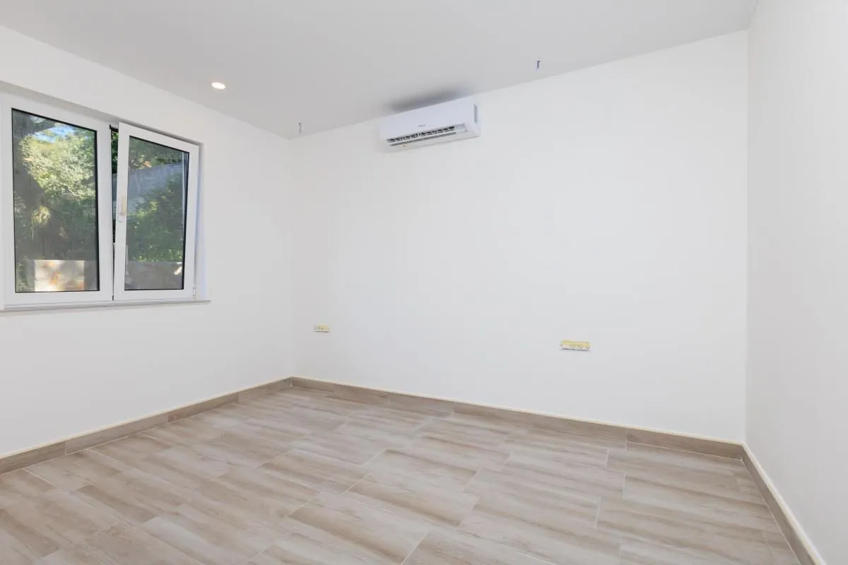 Prodaja, kuća, 123m², Šušanj, Bar