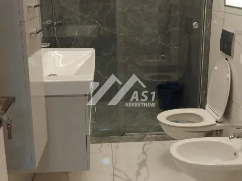 Izdavanje, poslovni prostor, 45m², Centar, Novi Sad - image 4