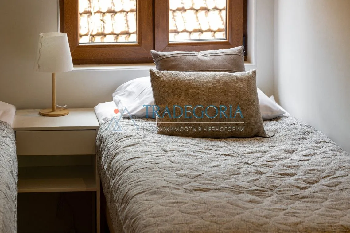 Prodaja, kuća, 170m², Škaljari, Kotor