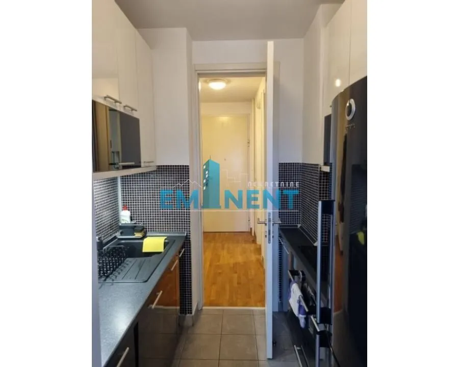 Rent, two bedroom apartment, 52m², Novi Beograd Blok 67, Novi Beograd Sve Podlokacije