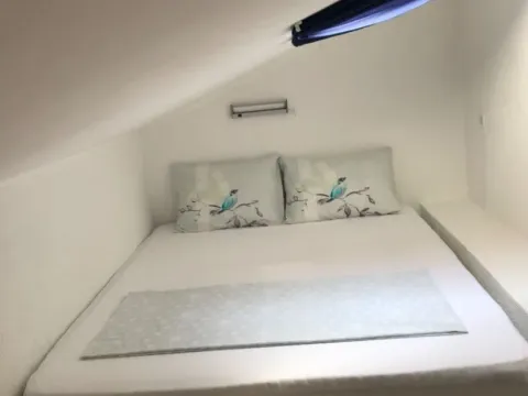 Izdavanje, jednosoban stan, 33m², Kumbor, Herceg Novi - image 2