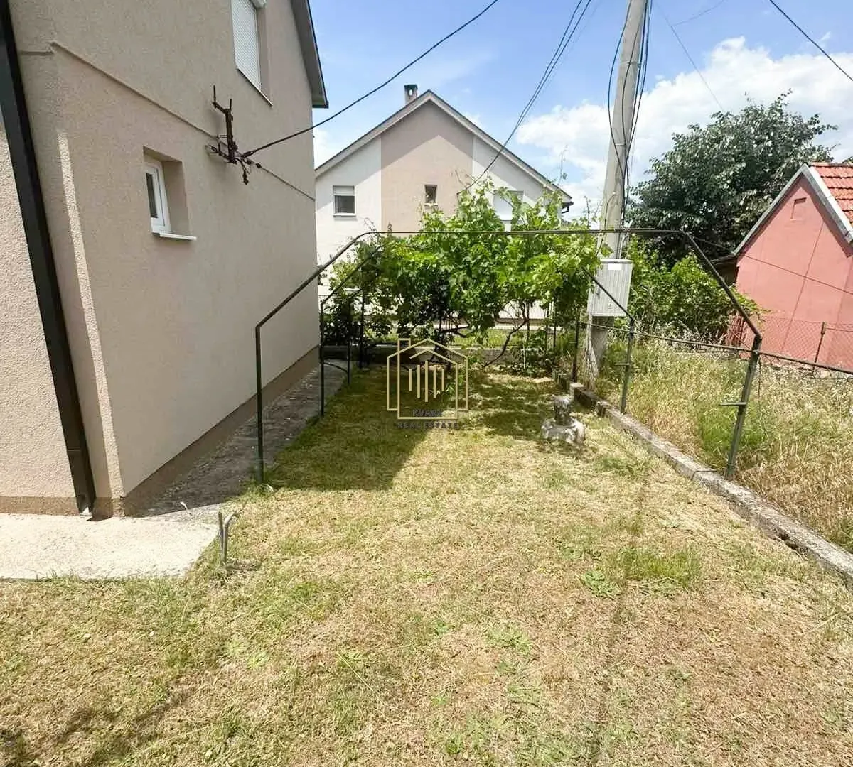 Prodaja, kuća, 103m², Zagorič, Podgorica