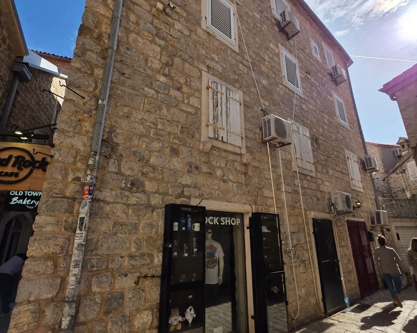 Rent, three bedroom apartment, 120m², Stari Grad, Budva