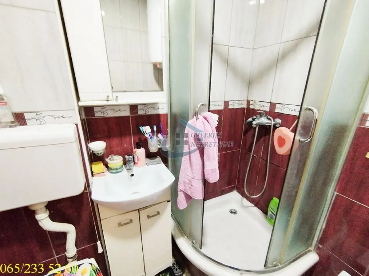 Prodaja, dvosoban stan, 64m², Labudovo Brdo, Beograd