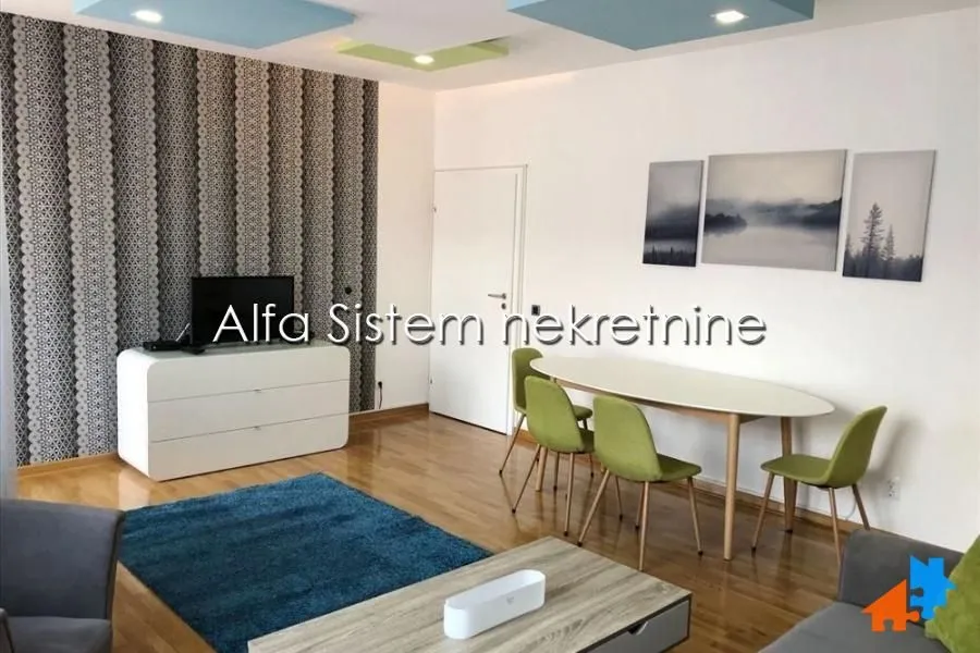 Rent, three bedroom apartment, 88m², Vračar Sve Podlokacije, Beograd