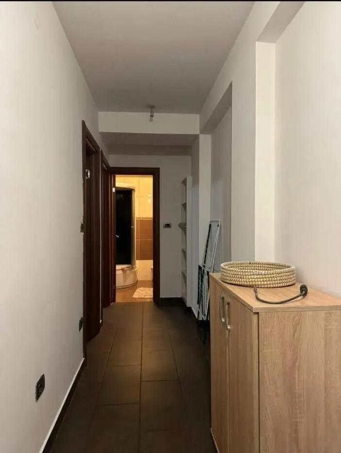 Rent, three bedroom apartment, 90m², 1 maj, Podgorica