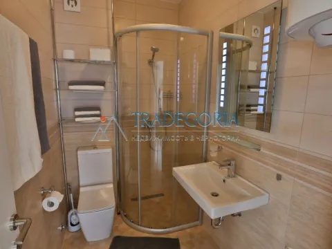 Prodaja, ugostiteljski objekat, 350m², Tivat, Crna Gora - image 32