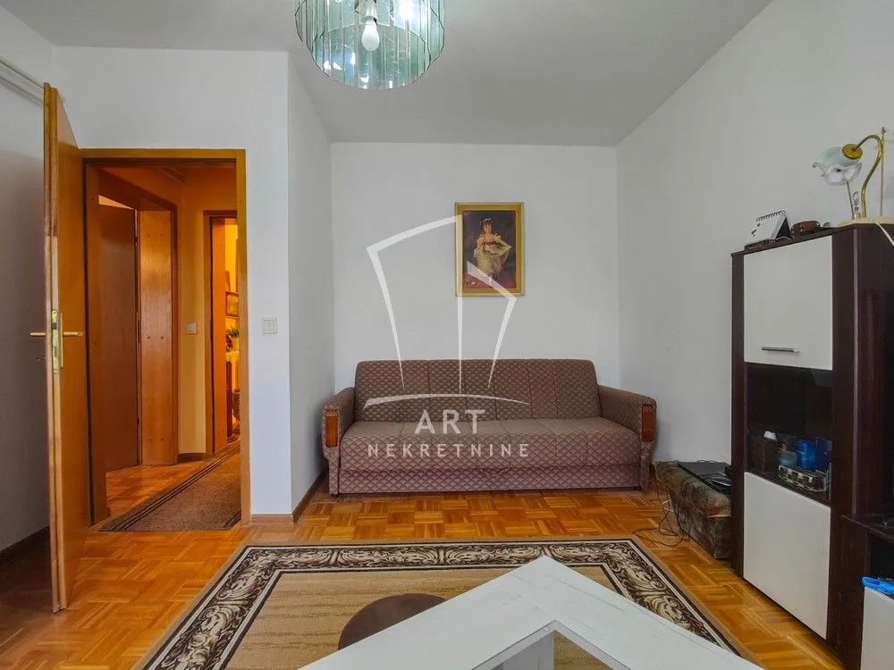 Prodaja, četvorosoban stan, 78m², Banovo Brdo, Beograd