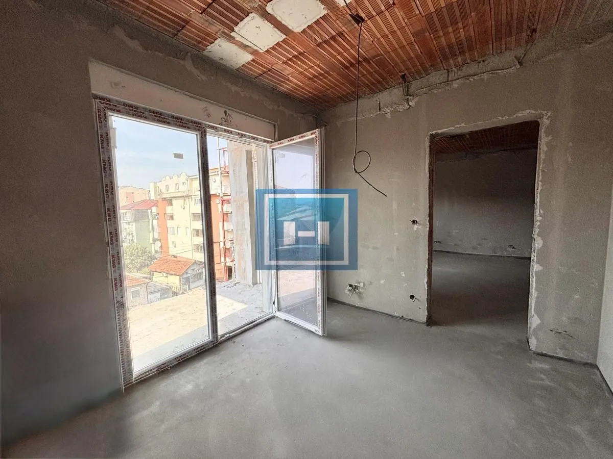 Prodaja, jednosoban stan, 65m², Centar, Jagodina