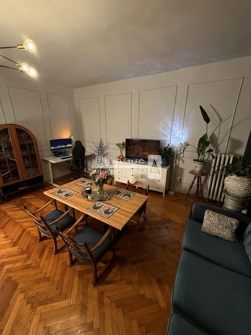 Prodaja, četvorosoban stan, 153m², Stari Grad, Beograd