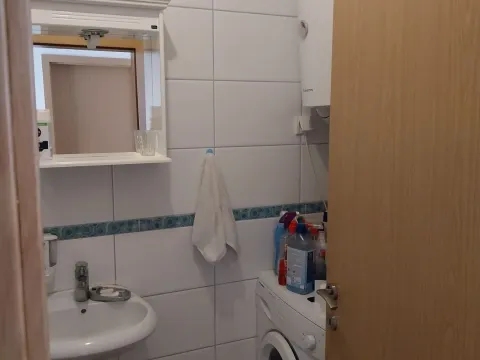 Izdavanje, jednosoban stan, 42m², Budva, Crna Gora - image 9