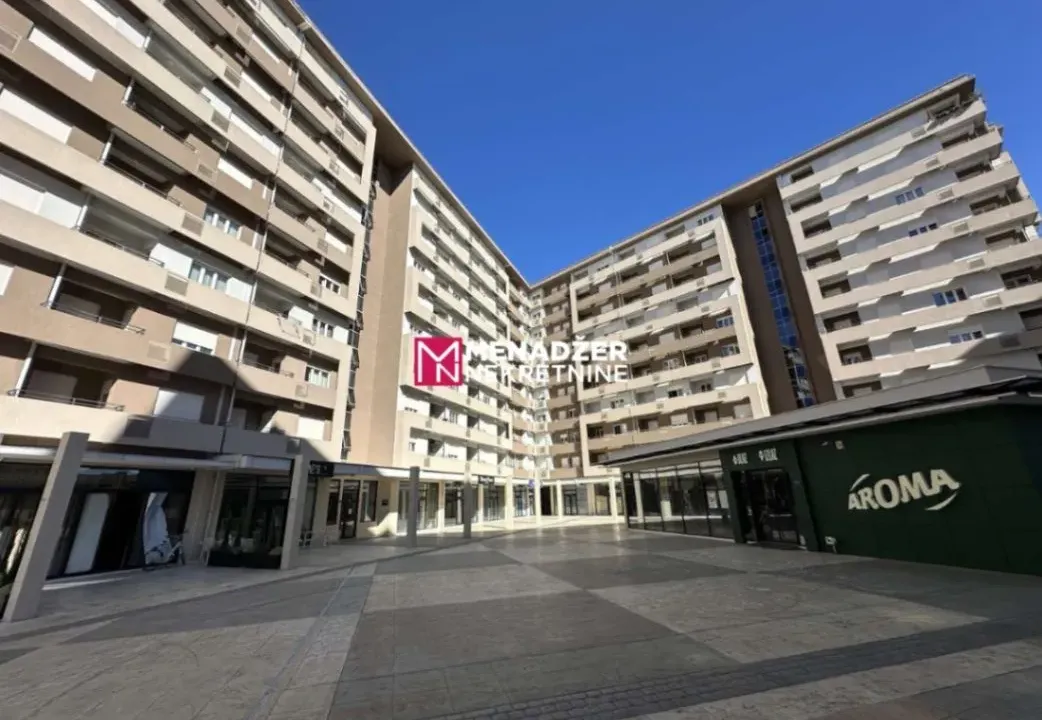 Izdavanje, jednosoban stan, 47m², Central Point, Podgorica