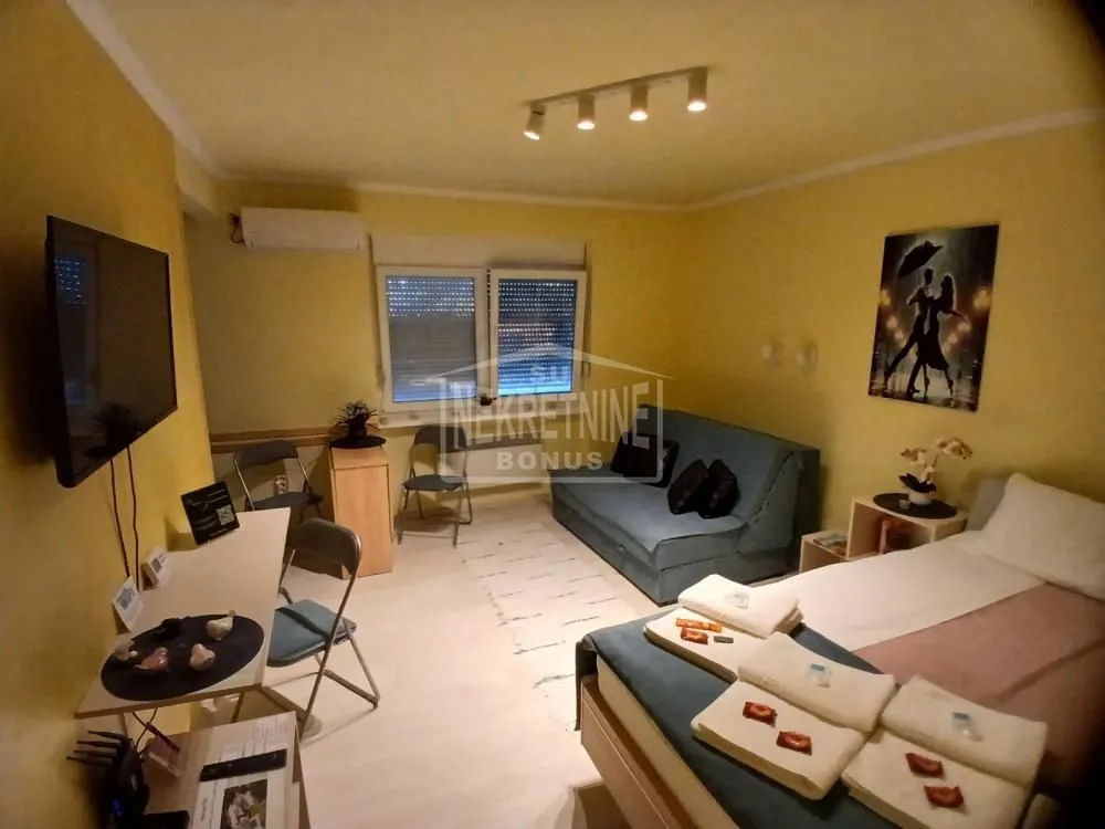 Prodaja, dvosoban stan, 54m², Palić, Subotica