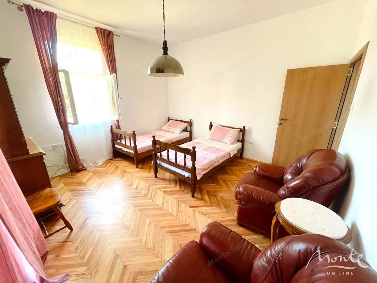 Prodaja, kuća, 250m², Radovići, Tivat