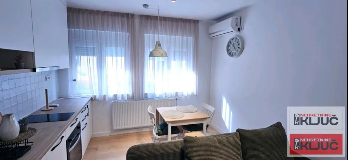 Izdavanje, jednosoban stan, 40m², Centar, Novi Sad