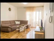 Izdavanje, dvosoban stan, 65m², Budva, Crna Gora - image 2