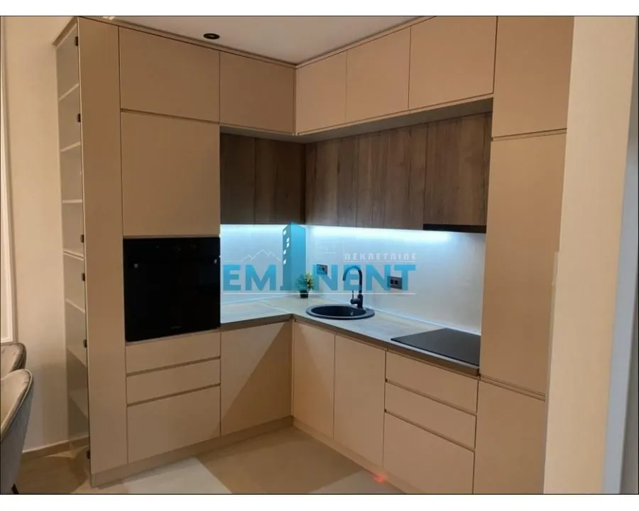 Izdavanje, stan, 69m², Gundulićev Venac, Beograd