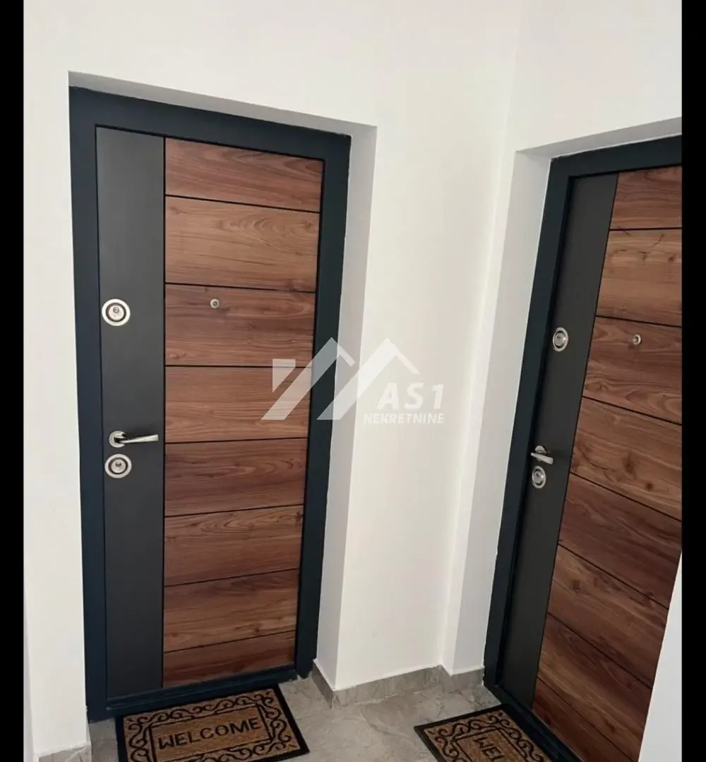Rent, office space, 350m², Petrovaradin, Novi Sad