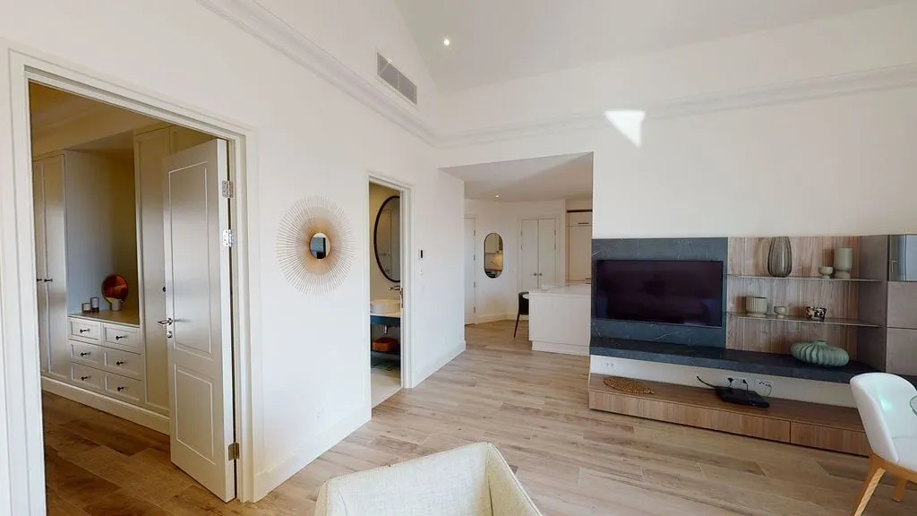 Prodaja, dvosoban stan, 74m², Tivat, Crna Gora