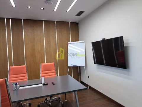 Izdavanje, poslovni prostor, 391m², Preko Morače, Podgorica - image 13